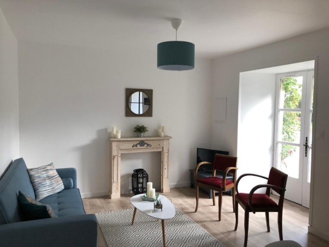 2 Bedrooms Cottage