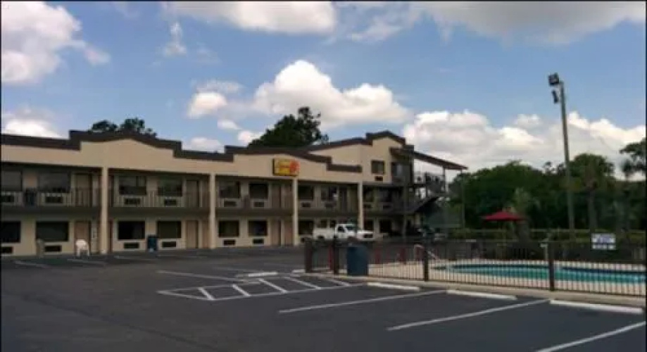 Super 8 Conway/ Myrtle Beach Area