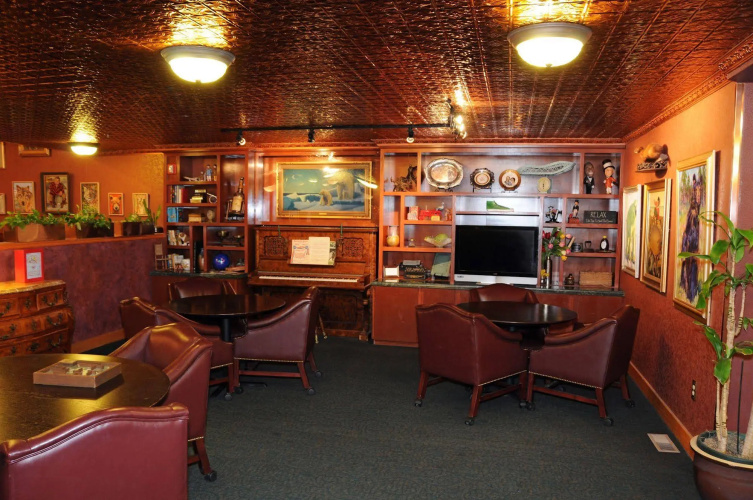 Pike's Waterfront Lodge photo 25