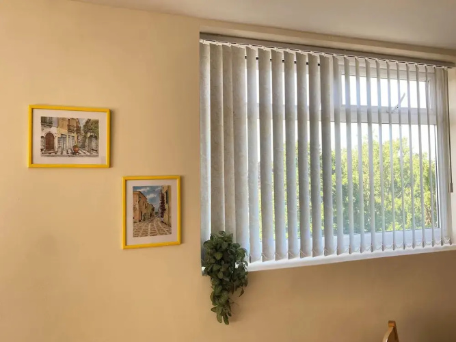 Apartment Sleeps 4, Free Parking, Pets Welcome