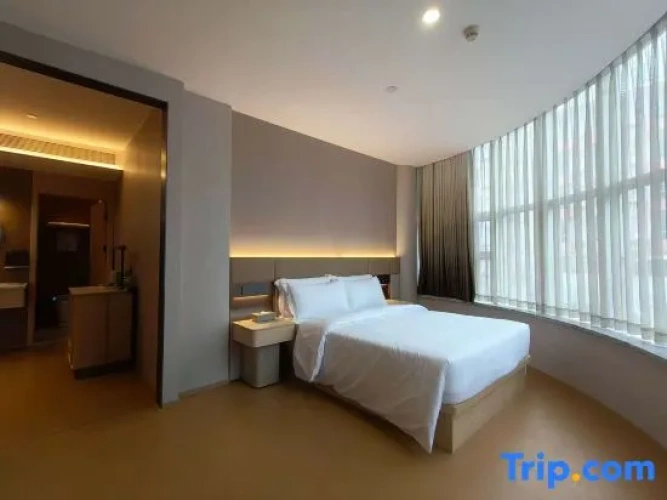 2 Bedrooms Suite with view