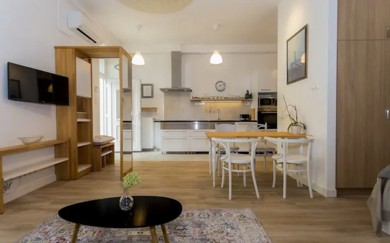 Laksa Apartments