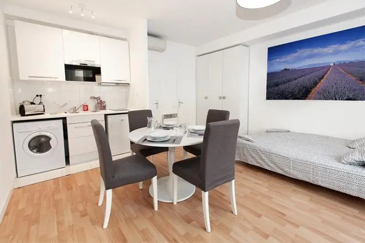 Beaucastel Appartements
