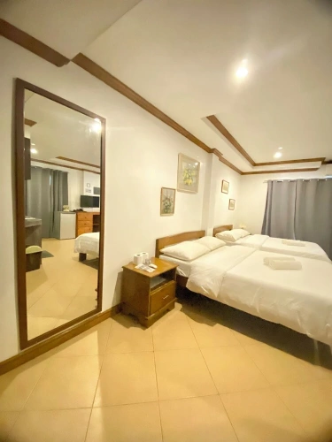 Deluxe Quadruple Suite