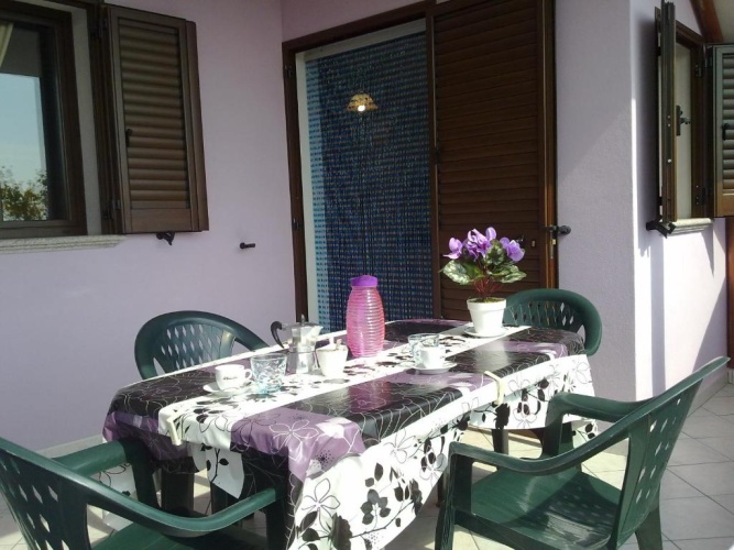 2 Bedrooms Apartment with garden view