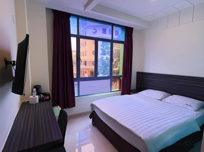 Darlene Hotel