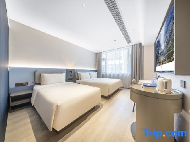Standard Twin Family room