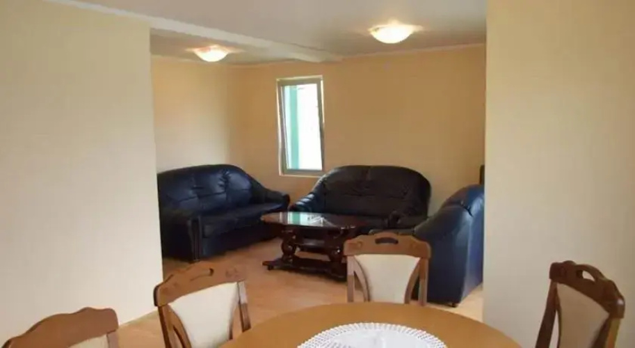 Arena Guesthouse