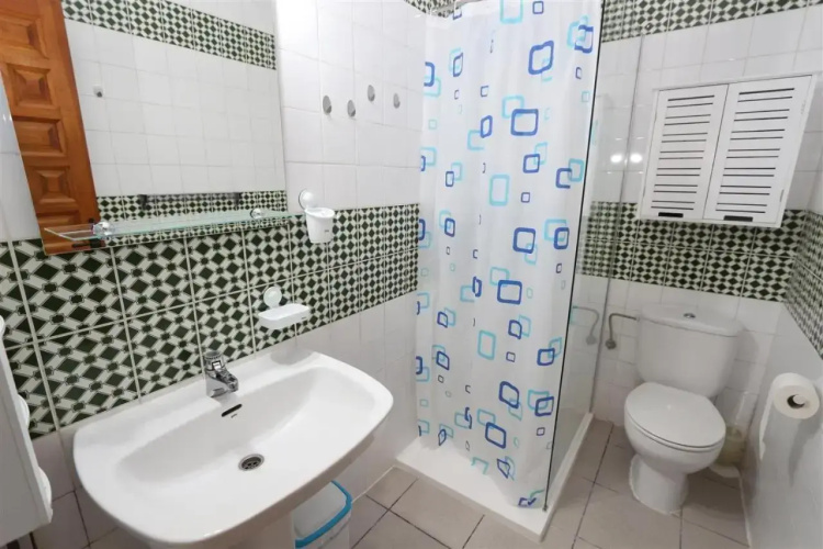 Apartment overlooking to the pool 2450