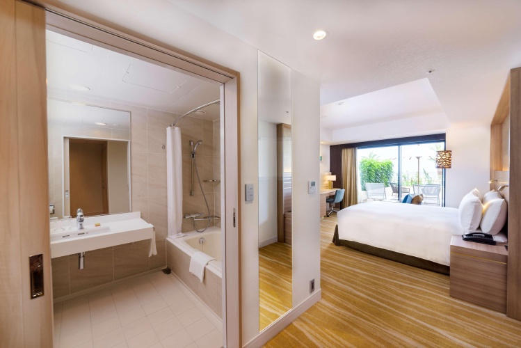 DoubleTree by Hilton Okinawa Chatan Resort photo 8