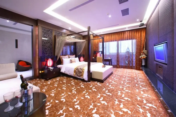 Double Suite