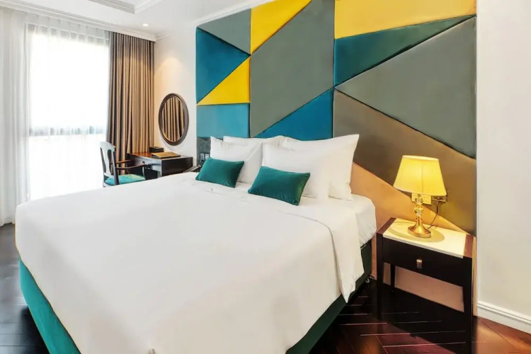 The Almin Hotel