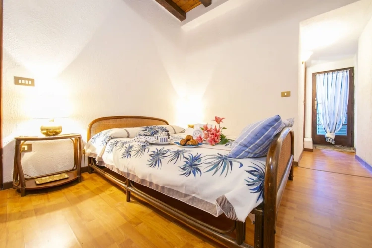 2 Bedrooms Standard Quadruple Attic room with sea view