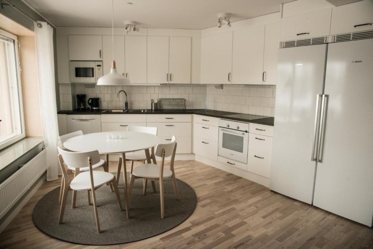 2 Bedrooms Apartment