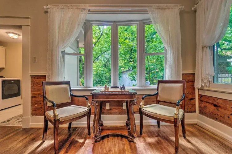 Spacious & Updated 1920's Hsnp Craftsmen Home