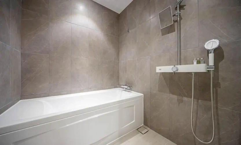 Quadruple Family Suite