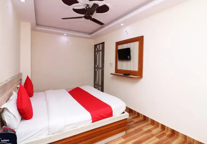 Hotel Keshav