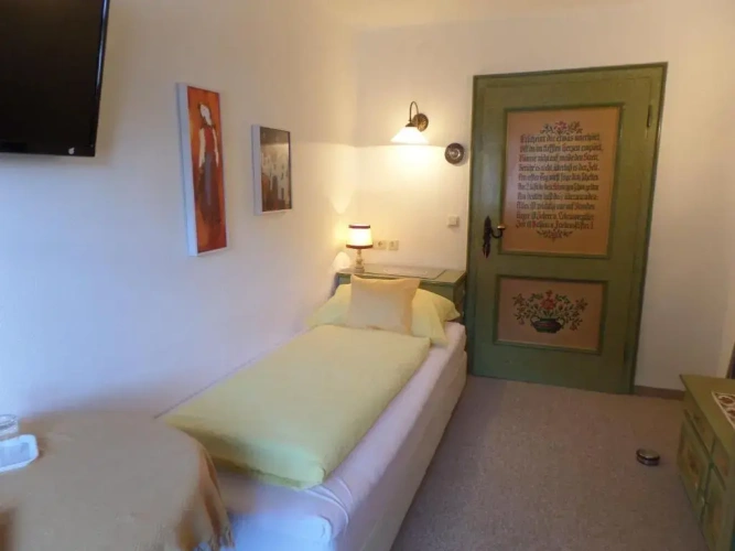 Standard Single room with balcony