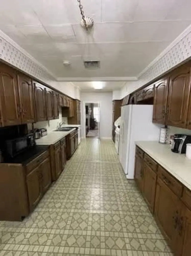 Spacious Corporate Lodging in Downtown Lafayette