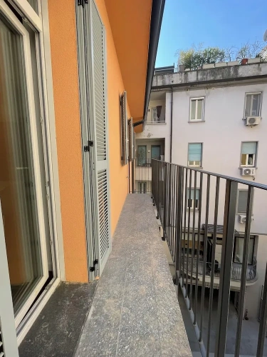 Standard room with balcony and with courtyard view