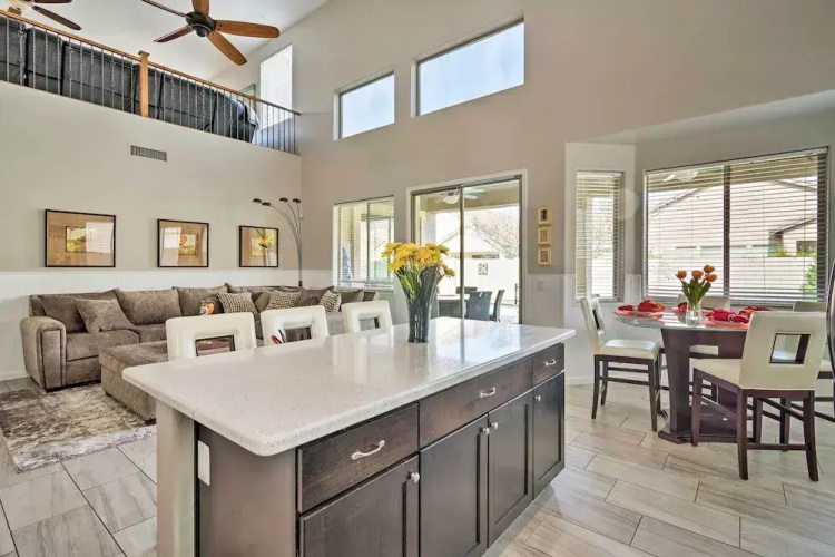 Group Fun in Glendale! Getaway w/ Private Pool