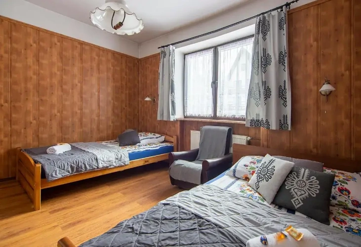 2 Bedrooms Apartment
