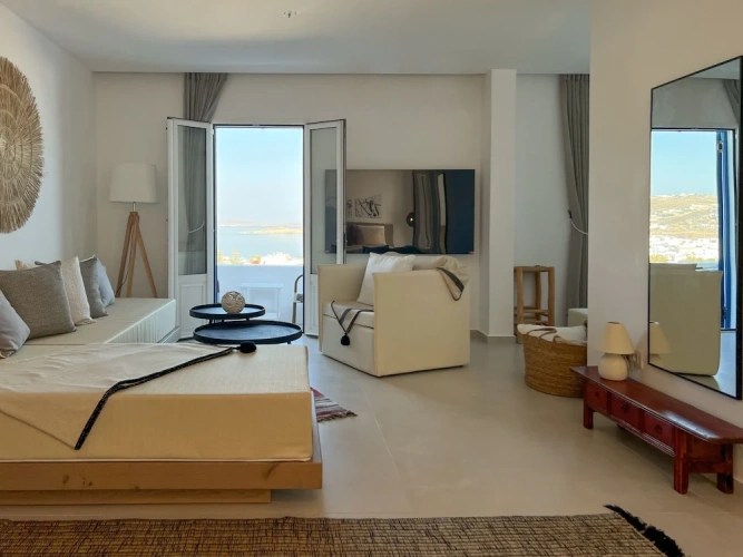Executive Suite with balcony and with sea view