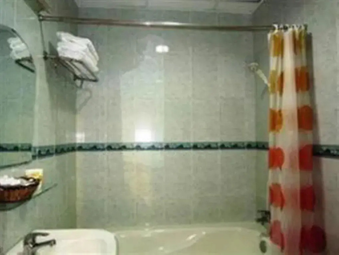 Van Phat Hotel