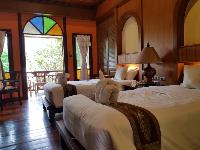 Standard Twin room with balcony