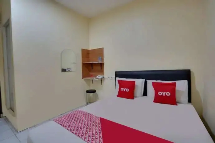 OYO 91035 De Ritz Residence