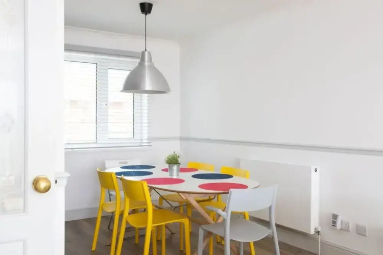Bright Modern Selsey Seafront Home