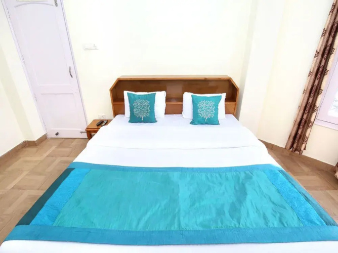 OYO 11864 Home Valley View 1BHK
