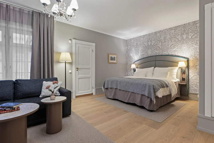 Home Hotel Bastion
