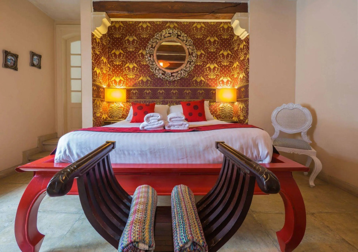 Chapel 5 Suites