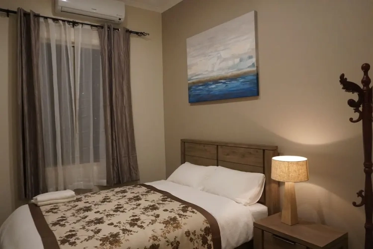 3 Bedrooms Family Cottage