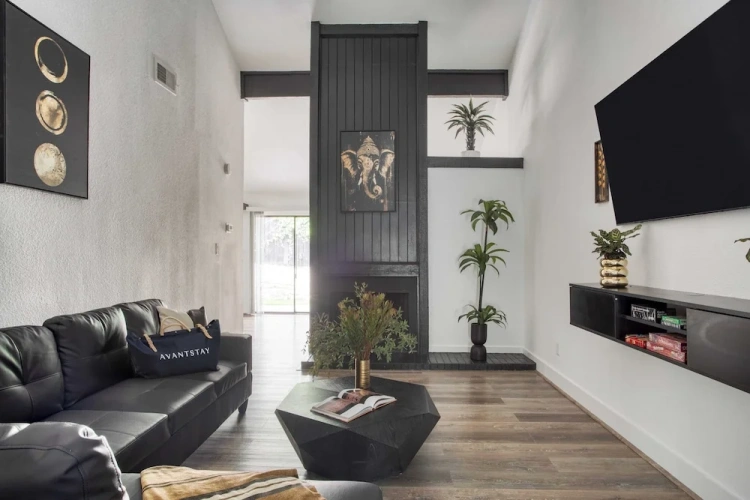 3 Bedrooms Cottage