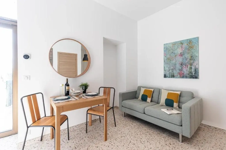 Double Basement Apartment