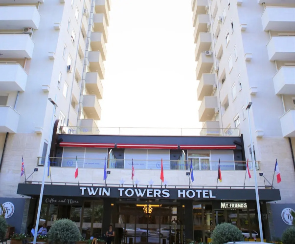 Twin Towers Hotel - Shëngjin