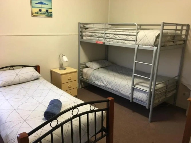2 Bedrooms Chalet