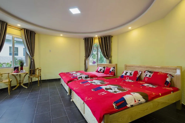 Green Bee Bungalow