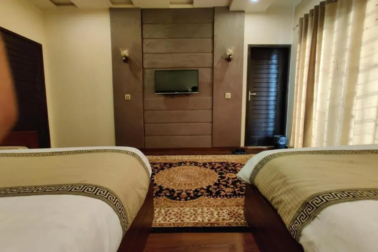 Sheltons Rezidor Lahore