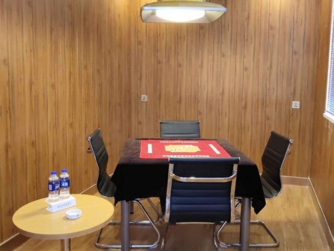 Business Quadruple Suite