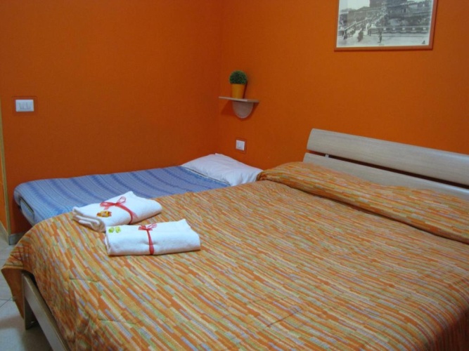Standard Triple room
