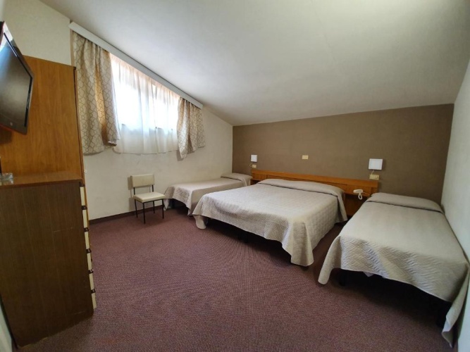 Standard Quadruple room