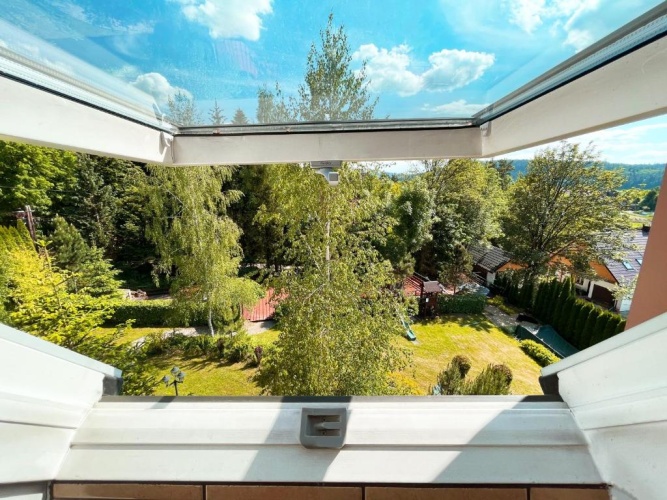 2 Bedrooms Apartment with garden view
