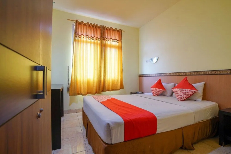 OYO 2255 Hotel Triantama