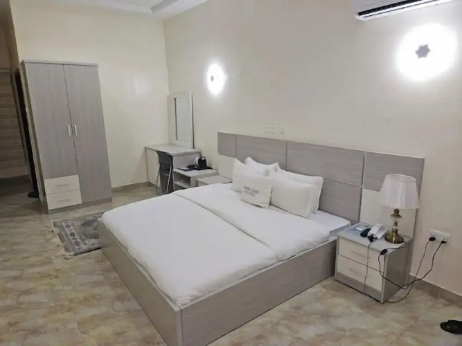 Mamma Chare Hotel