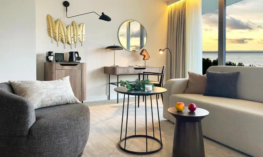 Deluxe Suite
