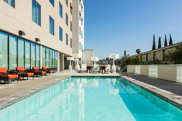 Courtyard By Marriott Los Angeles Monterey Park photo 18