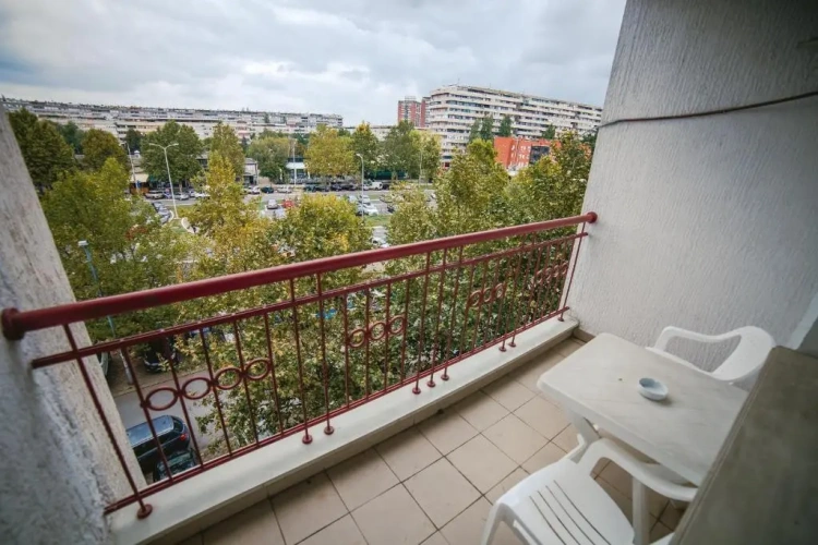 1 Bedroom Apartment with balcony